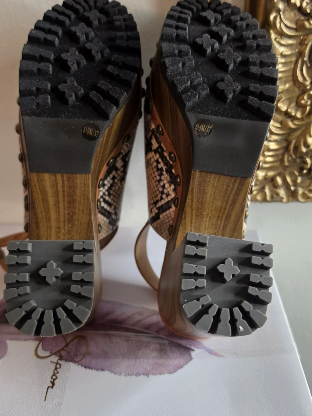 Jessica Simpson Tan Snake-Print Platform Clogs
